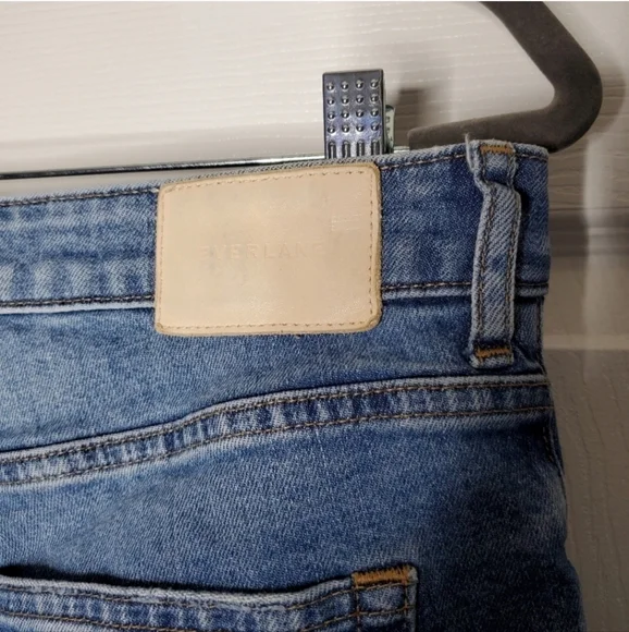 Everlane Blue Curvy Cheeky High Rise Distressed Straight Leg Jeans - Picture 7 of 10